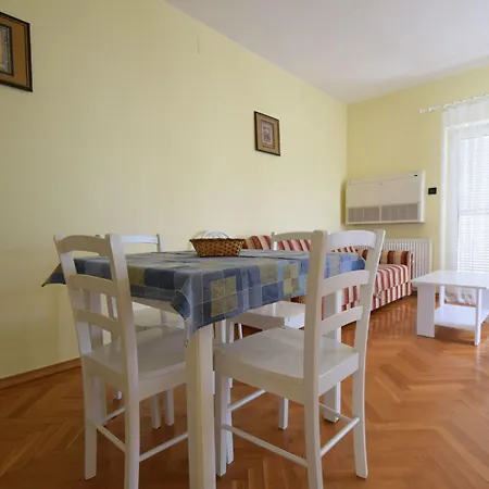 Luka 2 By Interhome *