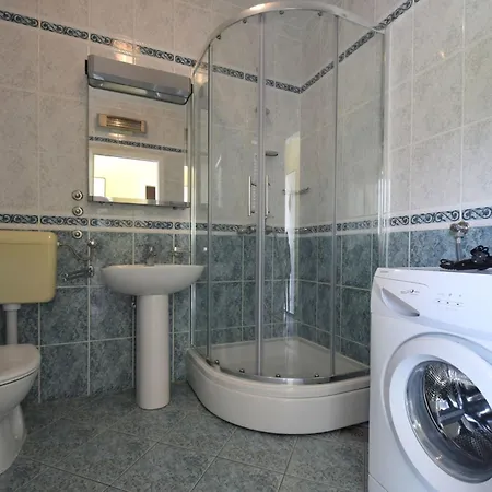 Luka 2 By Interhome *